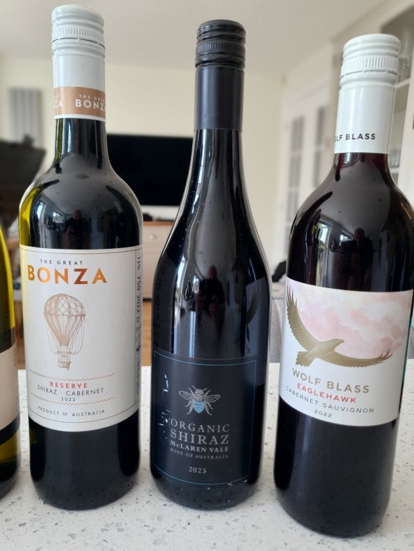6 Mixed Australian wine to include Harvey Nichols Riesling