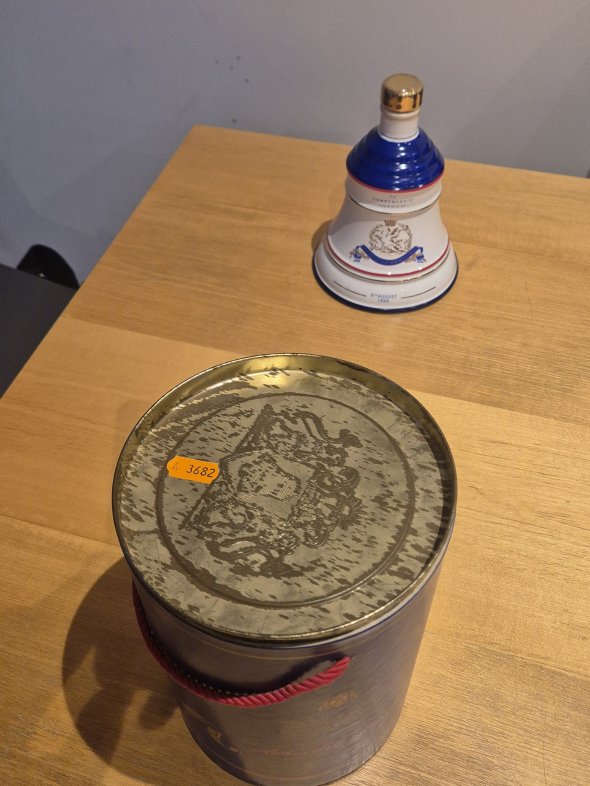 Bell's Royal Decanter &ndash; Princess Beatrice Birth Commemorative (1988)
