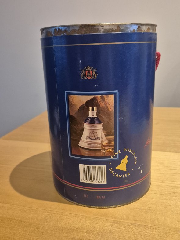 Bell's Royal Decanter &ndash; Princess Beatrice Birth Commemorative (1988)