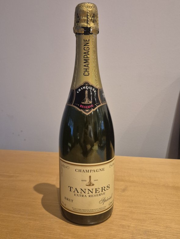 Tanners Extra Reserve Champagne Brut Special &ndash; 75cl