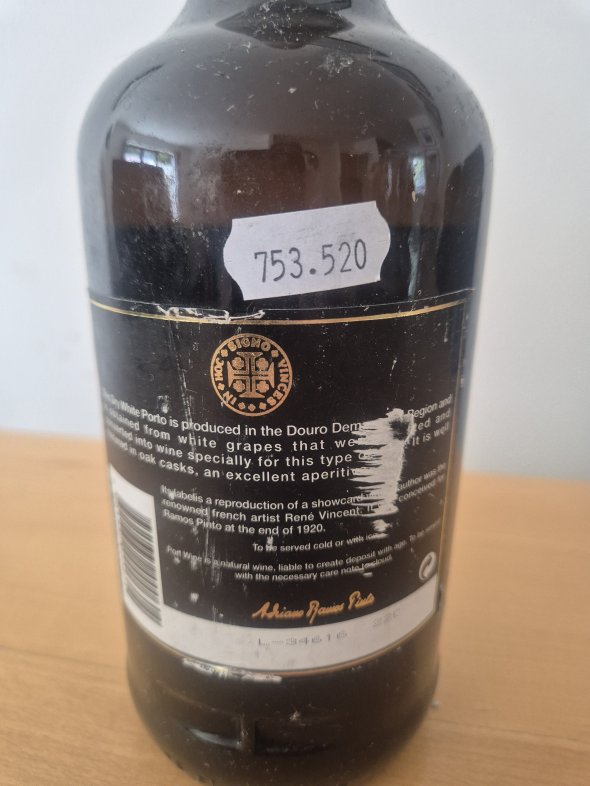 Ramos Pinto Porto Aperitivo (White Port) &ndash; 75cl