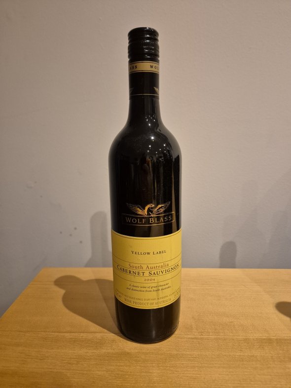 2004 Wolf Blass Yellow Label Cabernet Sauvignon