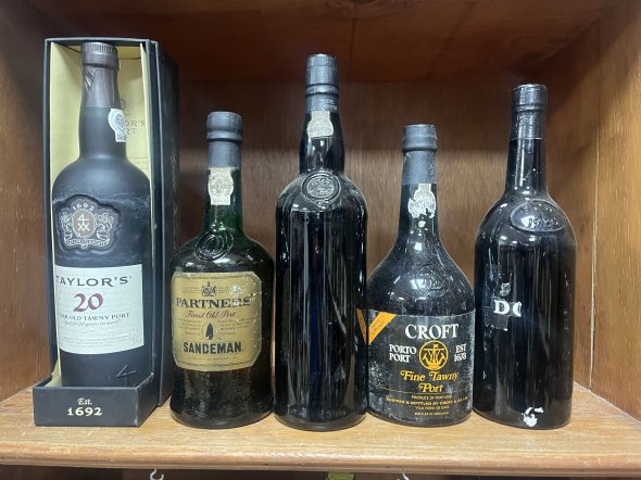Dow 1980 Vintage Port Plus 4 Others