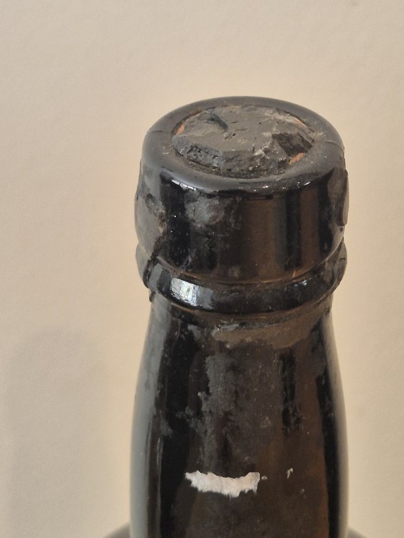 Harveys 1983 Vintage Porto &ndash; Martinez Gassiot & Co. &ndash; Mature Vintage Port &ndash; 75cl
