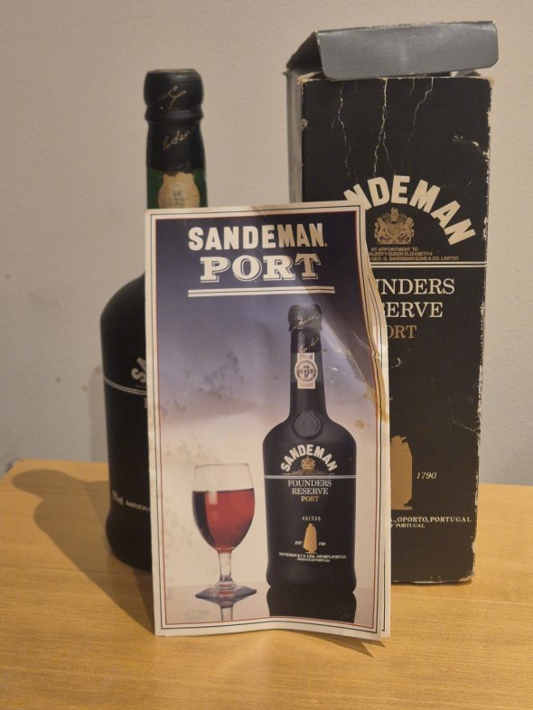 Sandeman Founders Reserve Port &ndash; 70cl &ndash; 20% Vol &ndash; Original Presentation Box & Leaflet