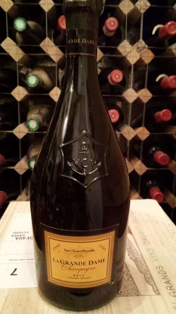 Veuve Clicquot, Grande Dame 1990 for 30th Anniversary / Birthday (RP - 95 points)