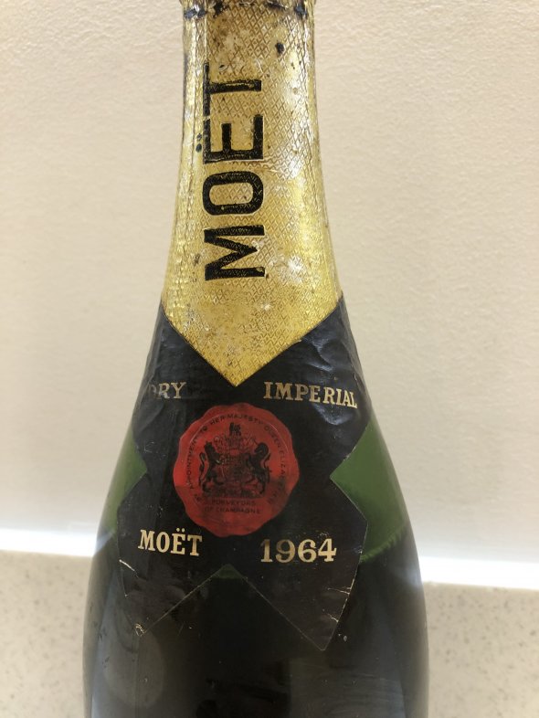 Moet & Chandon, Dry Imperial, Champagne, France, AOC