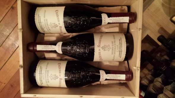 Chateau Beaucastel, CNDP 2005 (1 bottle and 1 Mag) - RP 94 Points 