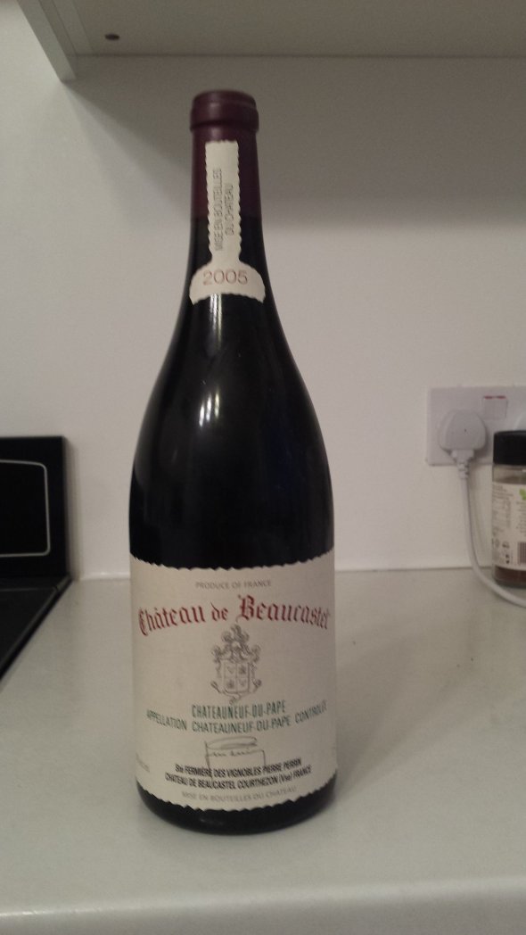 2005 Chateau Beaucastel, CNDP (RP -94 points) Christmas Table Magnum