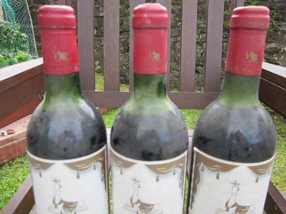 THREE Bottles Chateau Mouton Baronne Philippe, Pauillac 1982