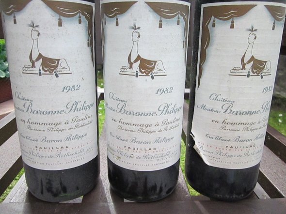 Three Bottles Chateau Mouton Baronne Philippe, Pauillac 1982