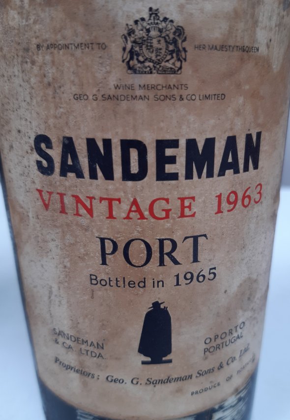 Very Rare Sandeman 1963 Vintage Port & Royal Doulton 
