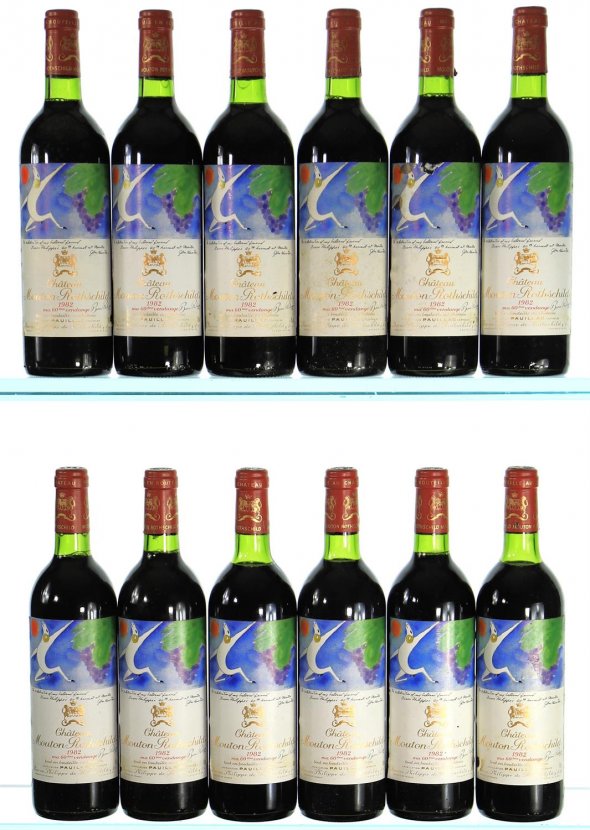 1982 Chateau Mouton Rothschild Premier Cru Classe, Pauillac 