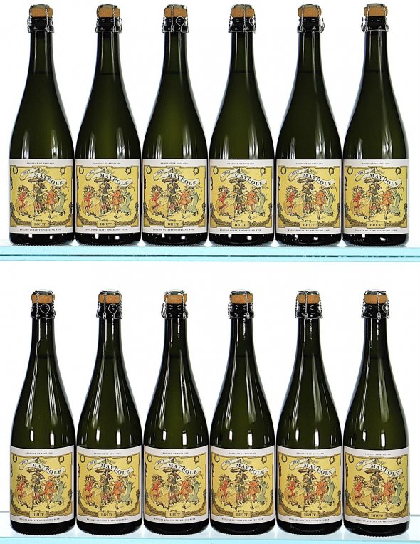 Henners, Maypole Brut, England - In Bond