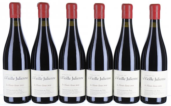 Domaine de la Vieille Julienne, Chateauneuf-du-Pape, Les Hauts Lieux - In Bond